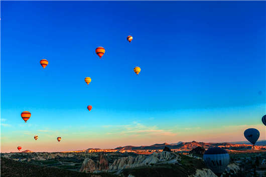 申請辦理<a style='color:#268bd1;cursor:pointer;' href='/'>土耳其移民</a>,來看看土耳其護照的利弊吧 申請辦理土耳其移民,來看看土耳其護照的利弊吧